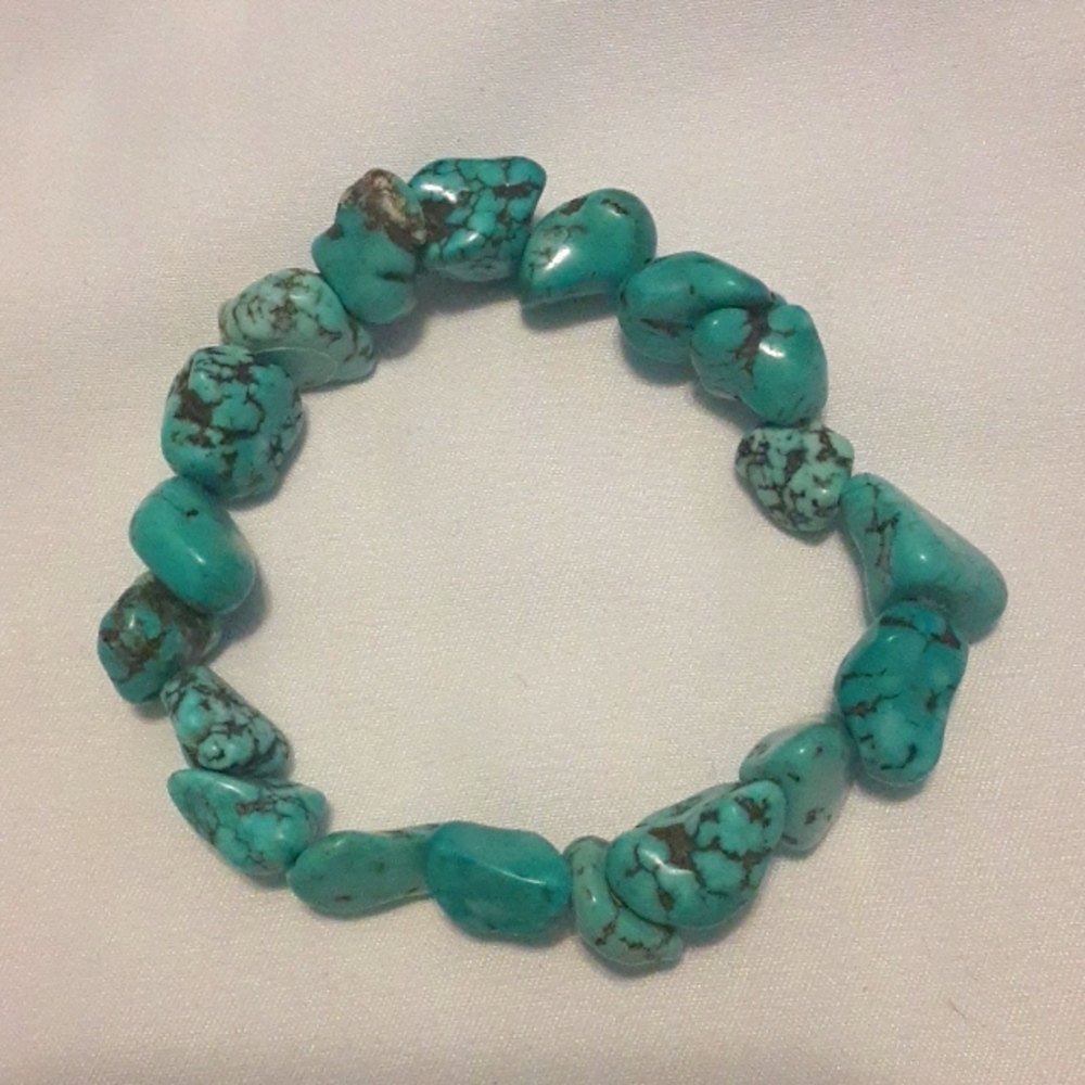 Genuine Turquouse stretchy bracelet